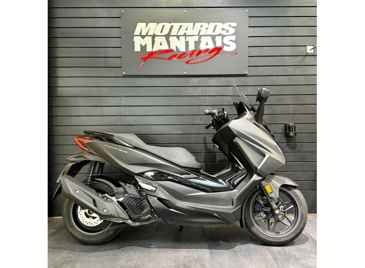 HONDA FORZA 125