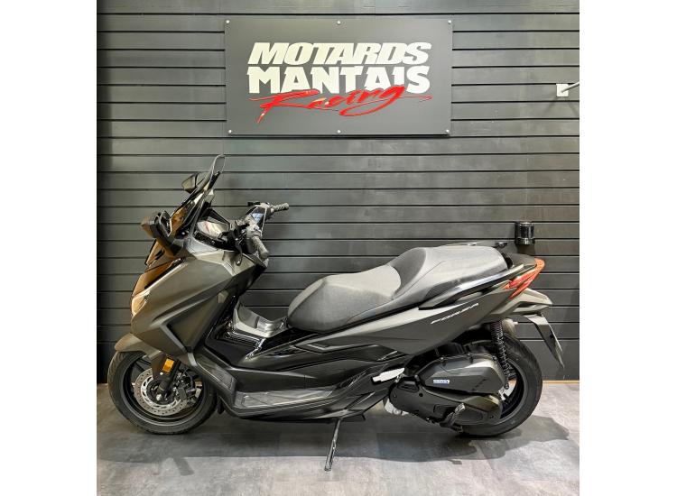 HONDA FORZA 125