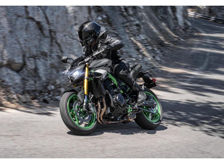 KAWASAKI Z900 SE