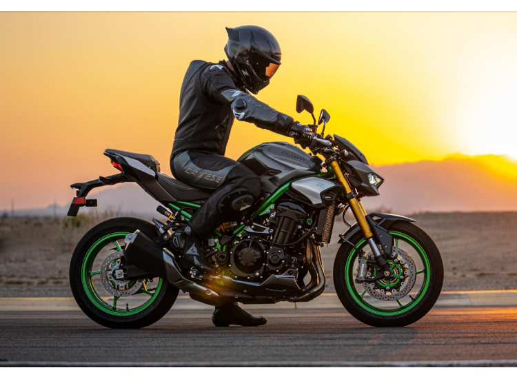 KAWASAKI Z900 SE