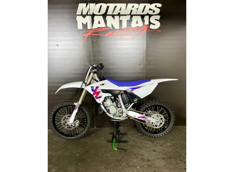 YAMAHA YZ 125 50th ANNIVERSARY EDITION